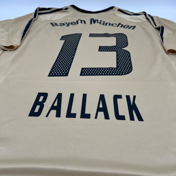 Ballack #13 Bayern Munich 2004/2005 Away ORIGINAL Adidas VTG Soccer Jersey (XXL) - Picture 5 of 10